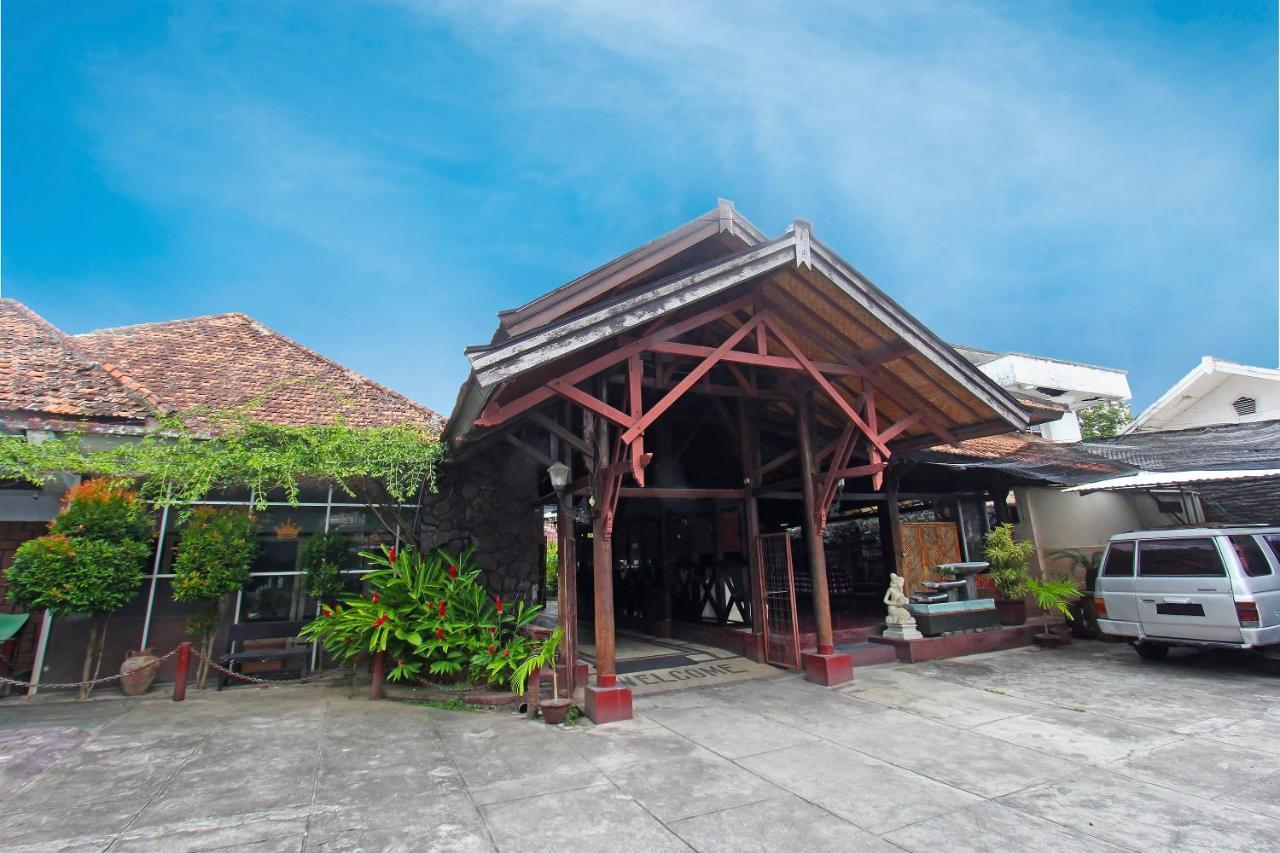 Oyo 91516 Wisata Hotel Mataram Extérieur photo