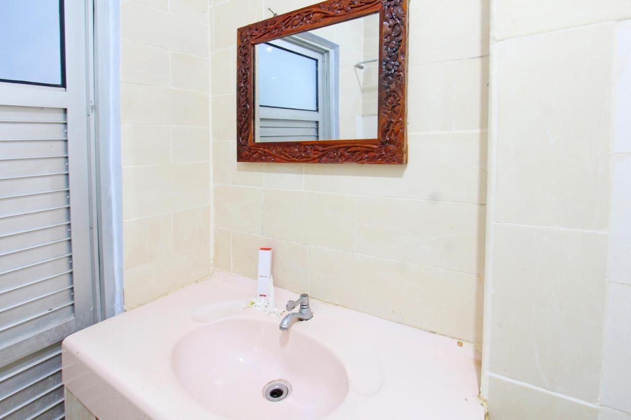 Oyo 91516 Wisata Hotel Mataram Extérieur photo